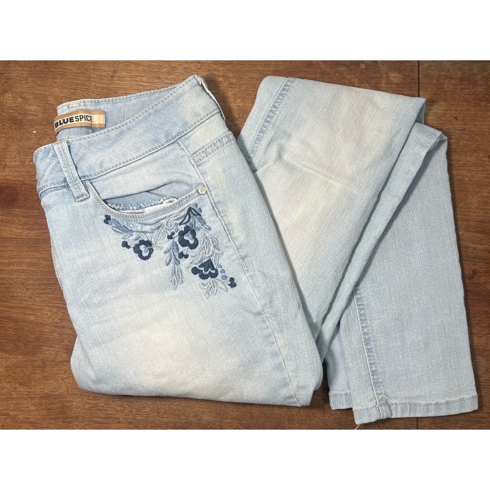 As Is-90s Y2K Embroidered Floral Blue Jeans Denim Sz.7 Jeans Women's Western